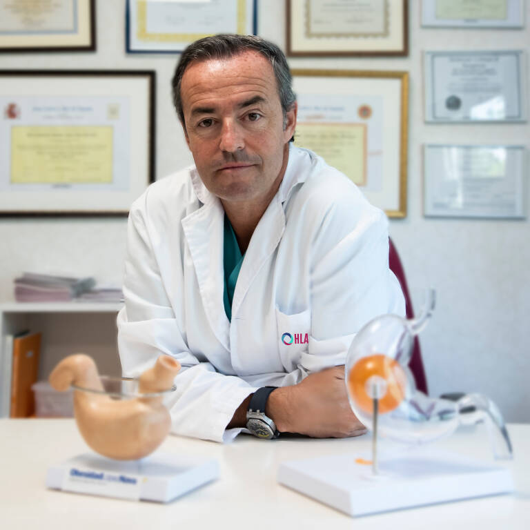 El experto en endoscopia bariátrica Dr. López-Nava trae a Alicante un tratamiento pionero de la obesidad