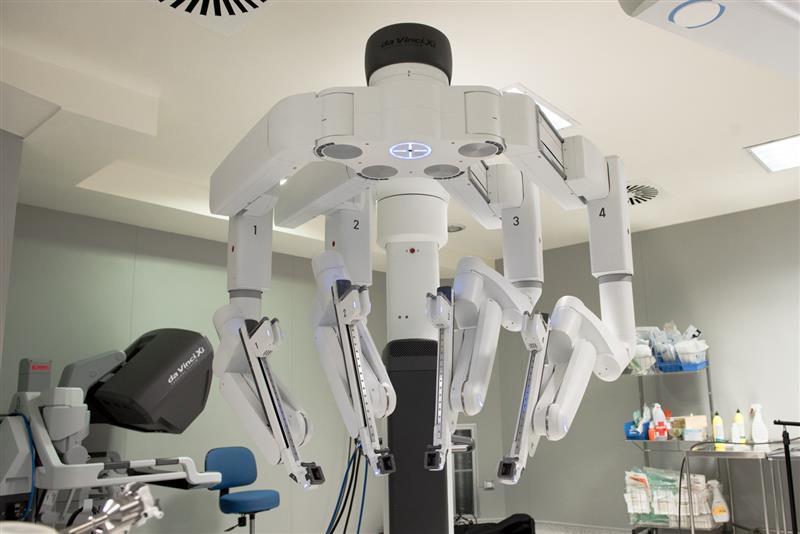HLA Vistahermosa instala el primer robot Da Vincide la sanidad privada en la ciudad de Alicante